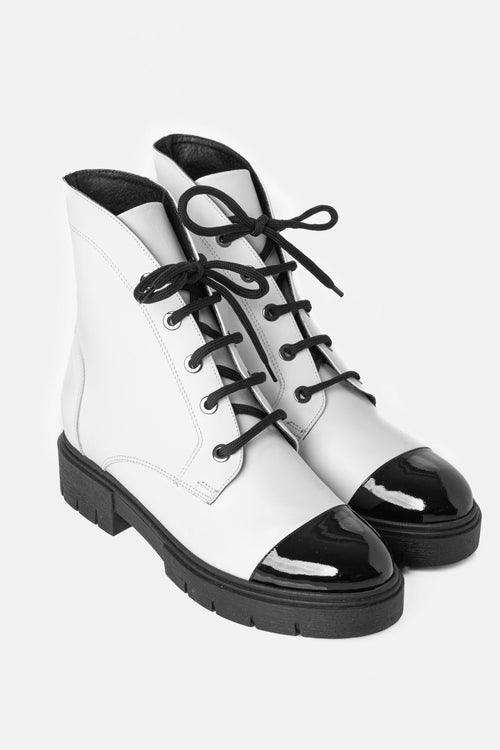 DIANA BLACK & WHITE BOOTS XENIA SOLOMOU
