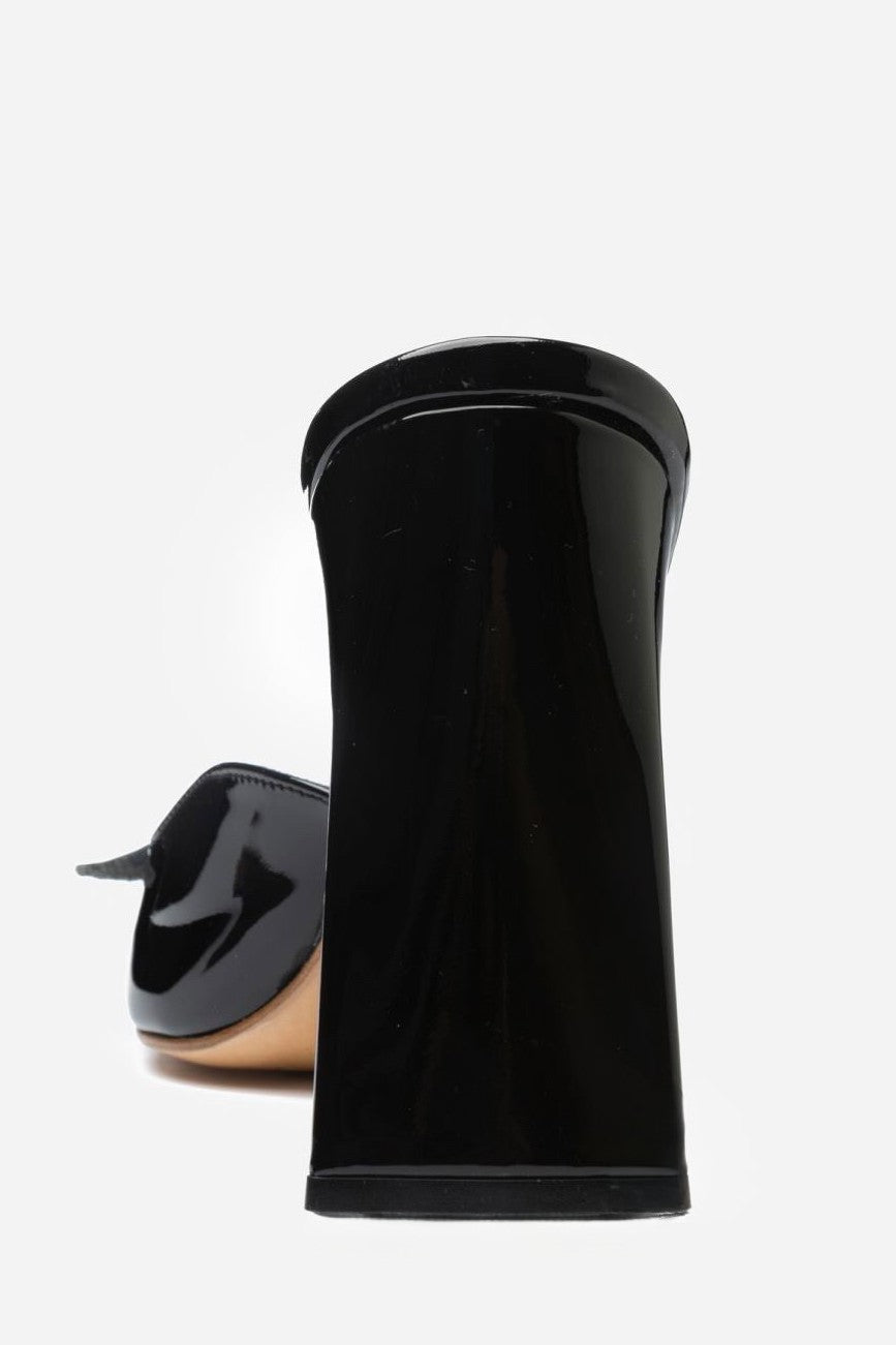 HAVANA BLACK SLIPPERS 9.5