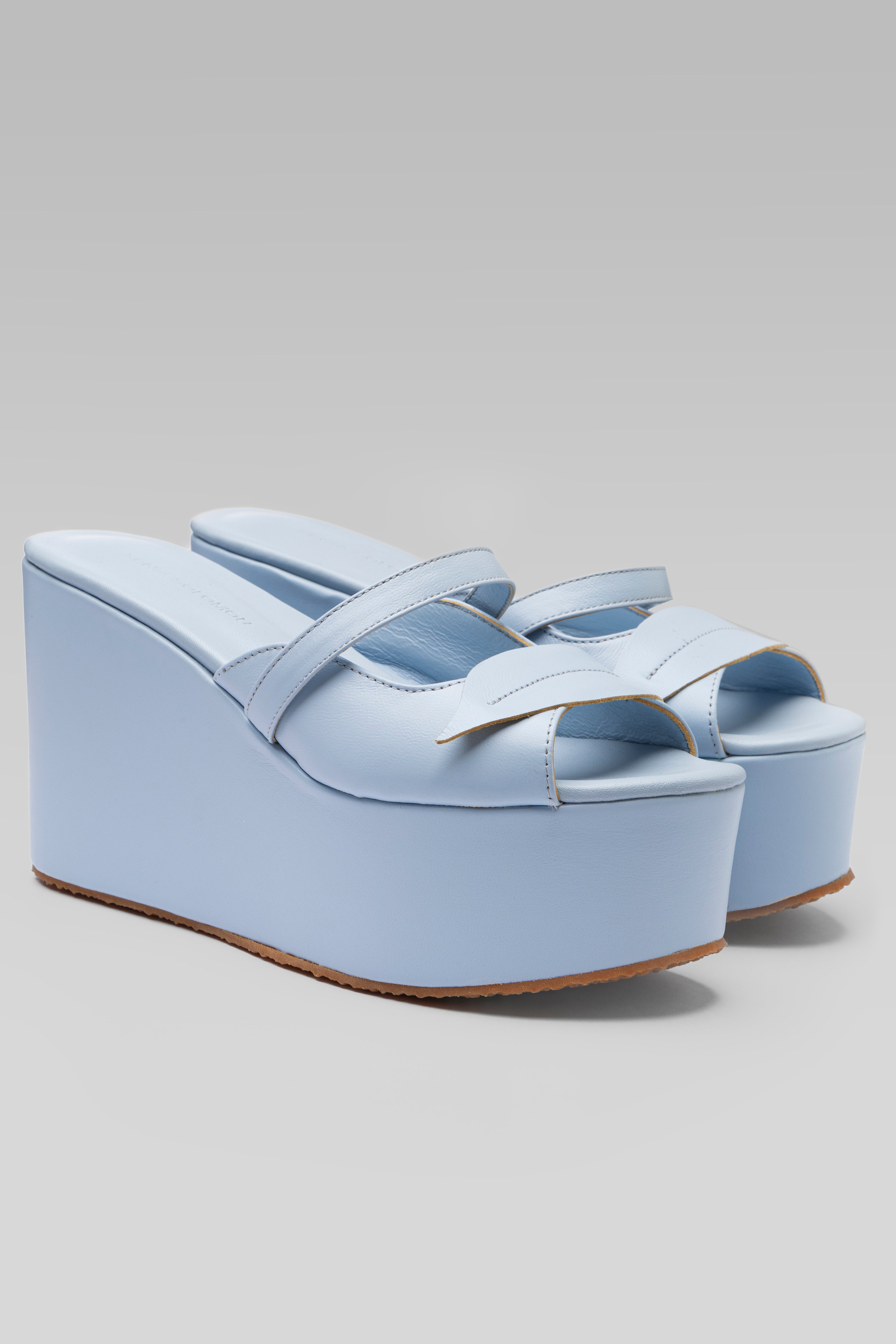 HAVANA BABY BLUE PLATFORMS 10