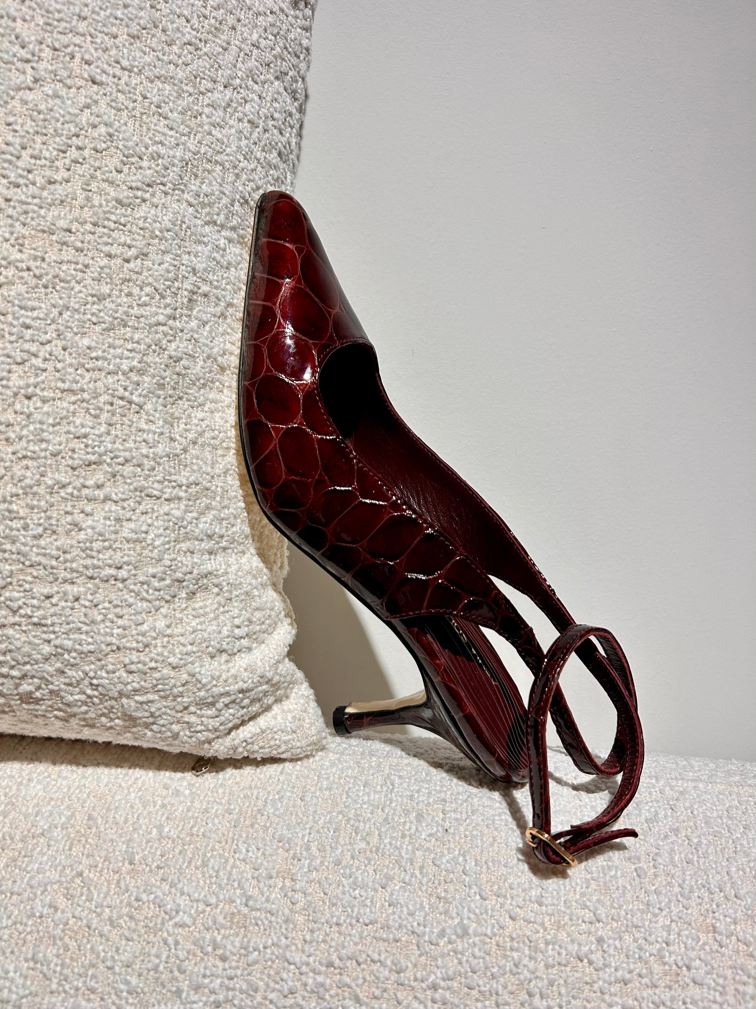 PUMPS WINE BURGUNDY PONY 6.5