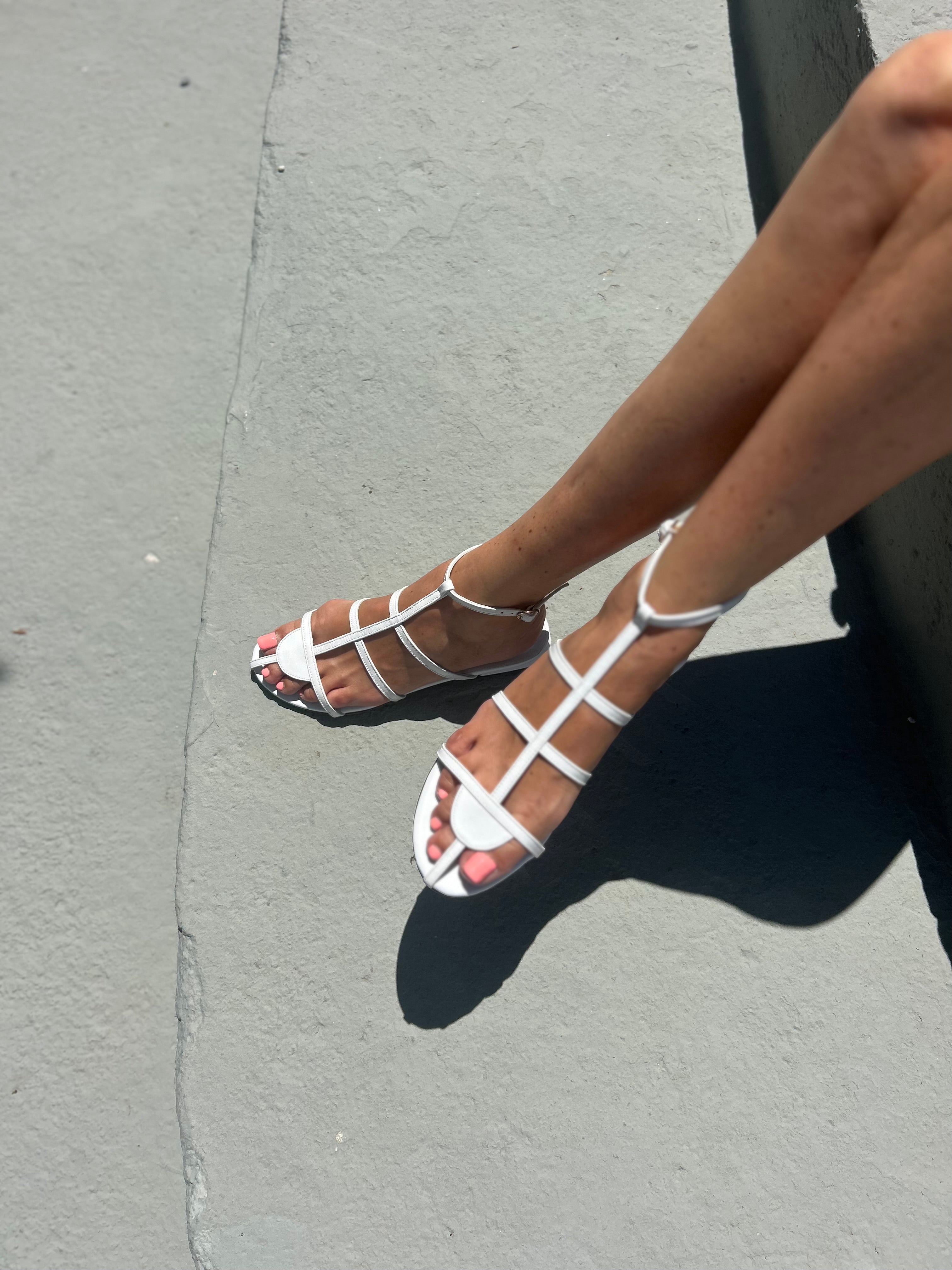 MICAELA WHITE FLATS
