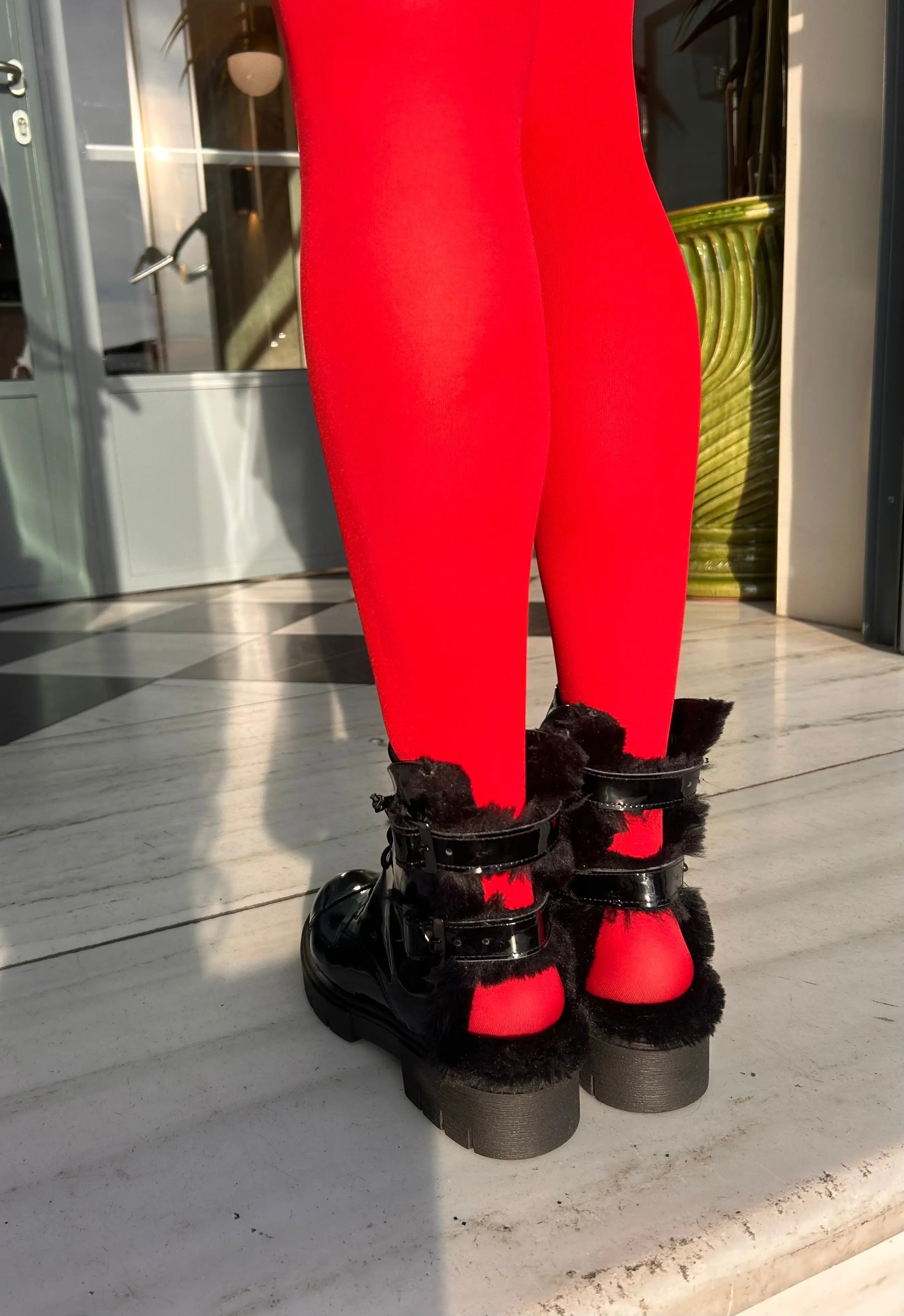 DIANA BLACK BOOTS XENIA SOLOMOU