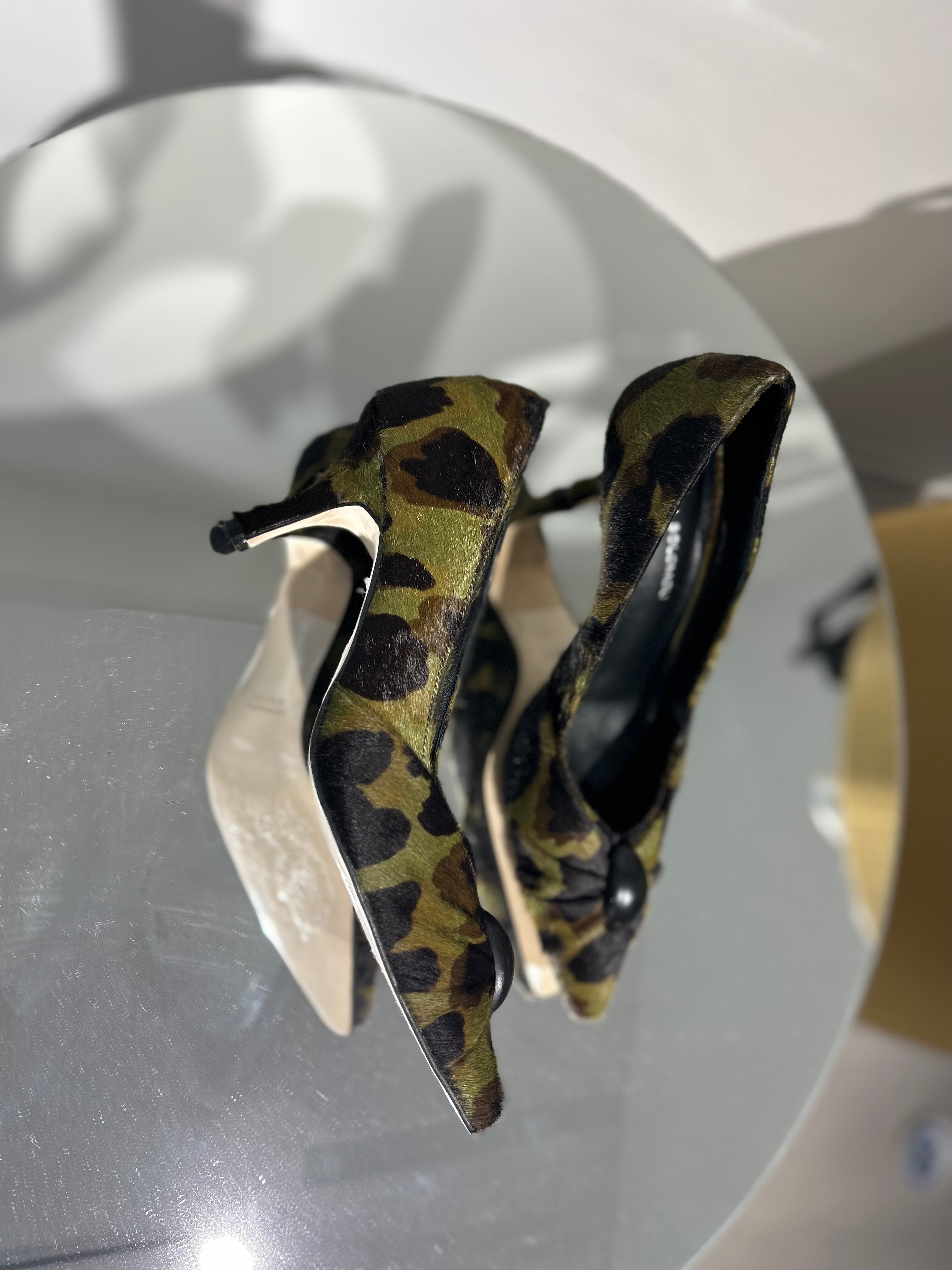 CAMO PUMPS 6.5