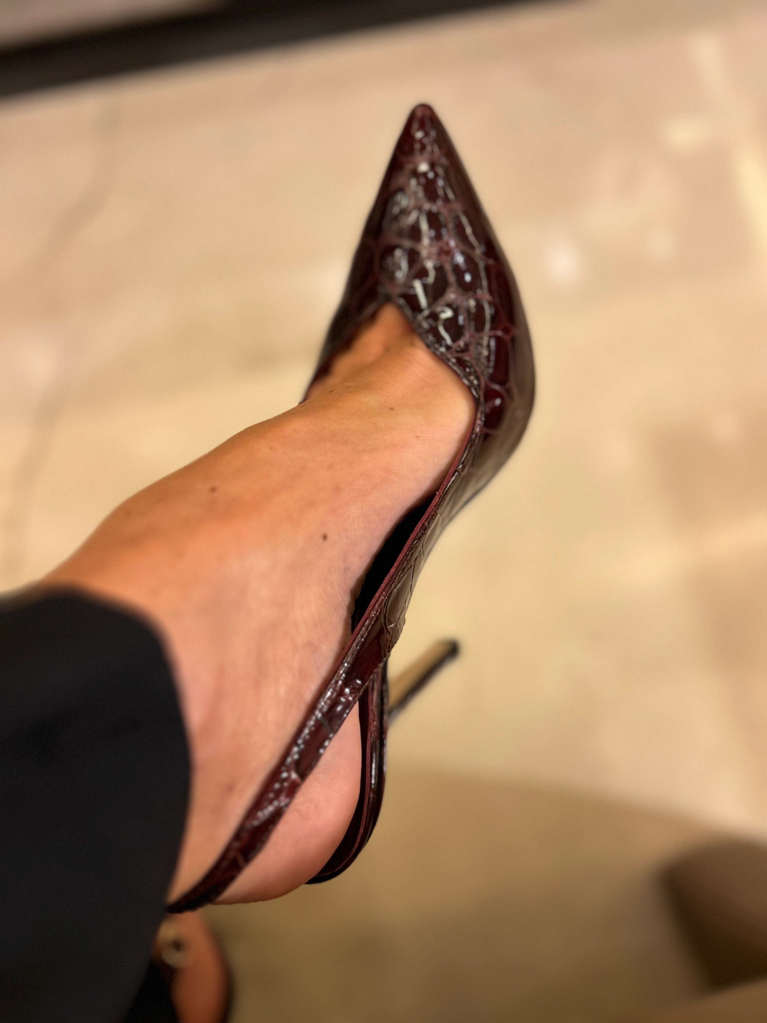 PUMPS WINE BURGUNDY 9.5