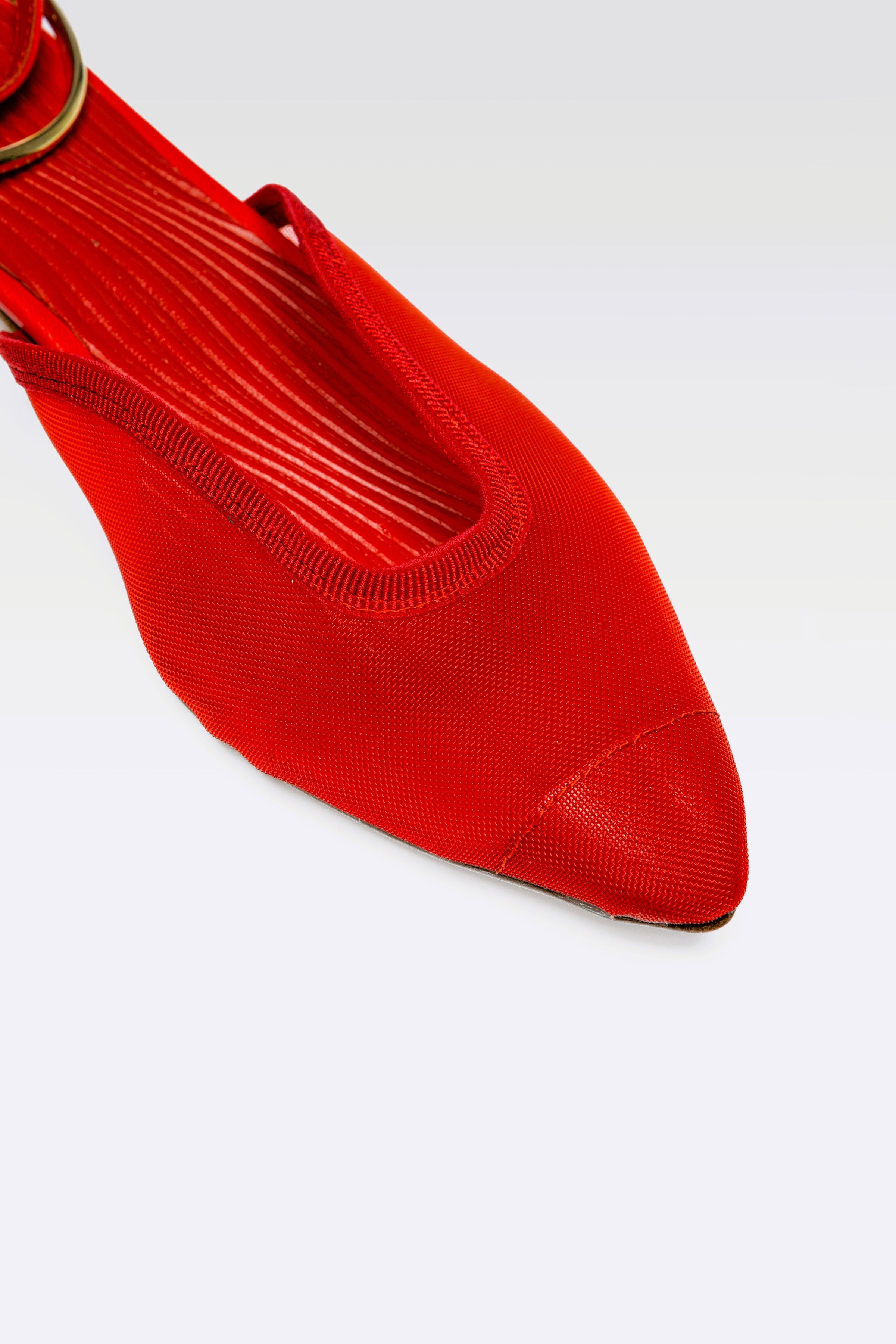 MAYA RED FLATS